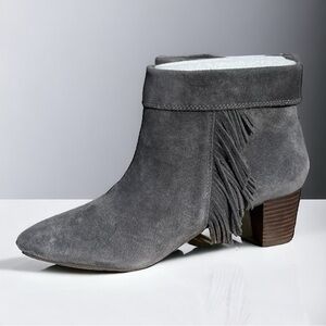 🌻NEW w/box Lucky Brand Zakina Storm Oiled Gray Fringe Detailed Booties Size 9.5